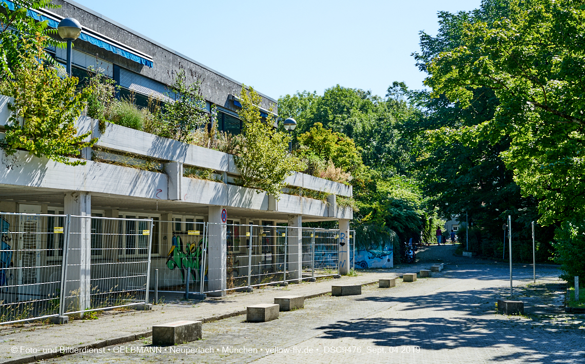 04.09.2019 - Einkaufs- und Wohnzentrum Quiddestraße in Neuperlach